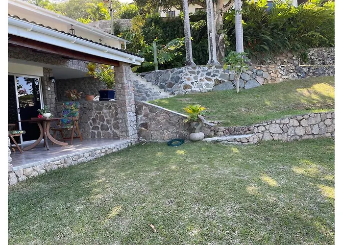 Anse Soleil * Baie Lazare (Mahe)